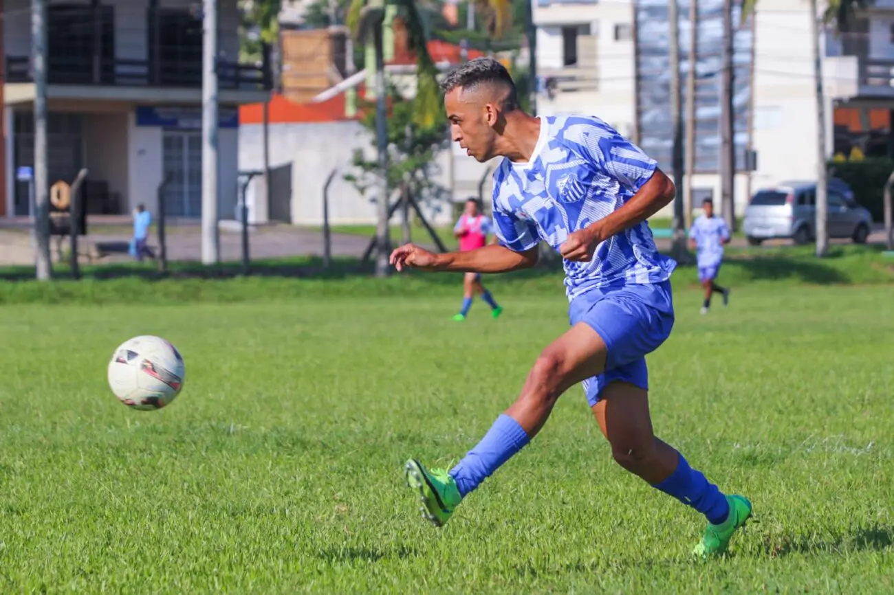 Caravaggio foca em estreia no Catarinense Sub-20