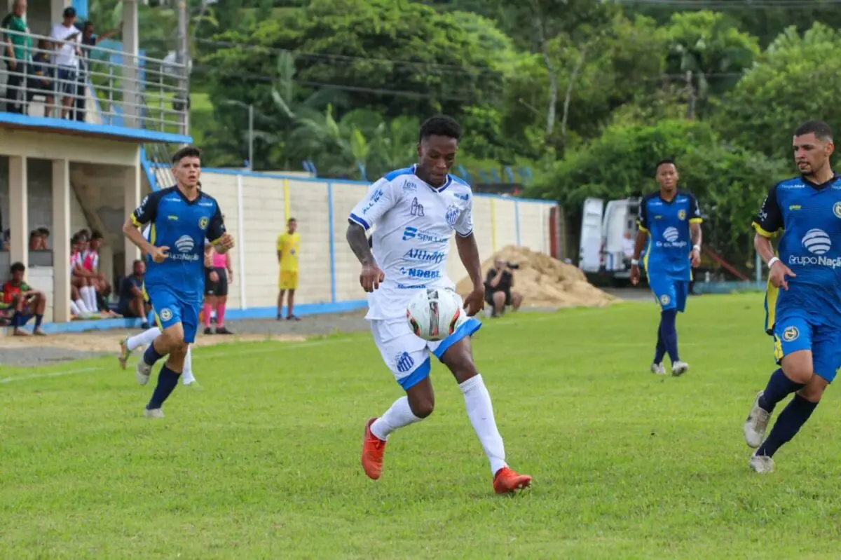 Caravaggio inicia o Catarinense Sub-20 com derrota