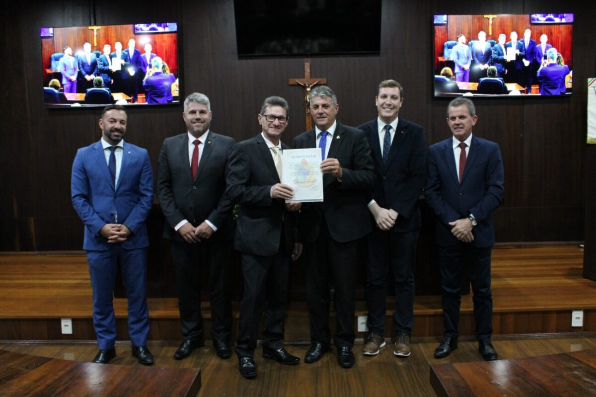 Sessão solene celebra os 20 anos da Associação "Circolo Vicentino di Nova Veneza e Regione" 3 Sessão solene celebra os 20 anos da Associação "Circolo Vicentino di Nova Veneza e Regione"