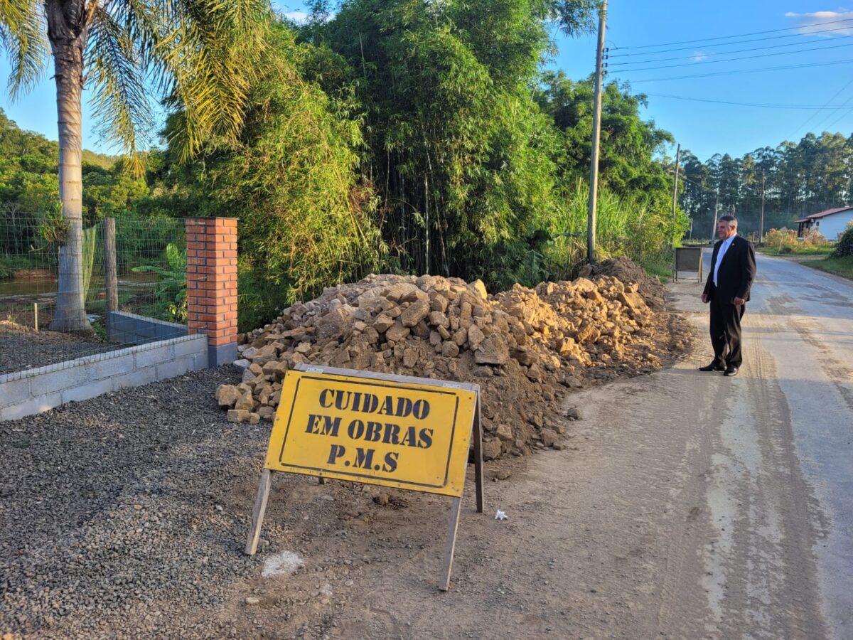 Vereador Zelindo Moretto tem demanda atendida pelo prefeito Franqui de Siderópolis 2 Vereador Zelindo Moretto tem demanda atendida pelo prefeito Franqui de Siderópolis