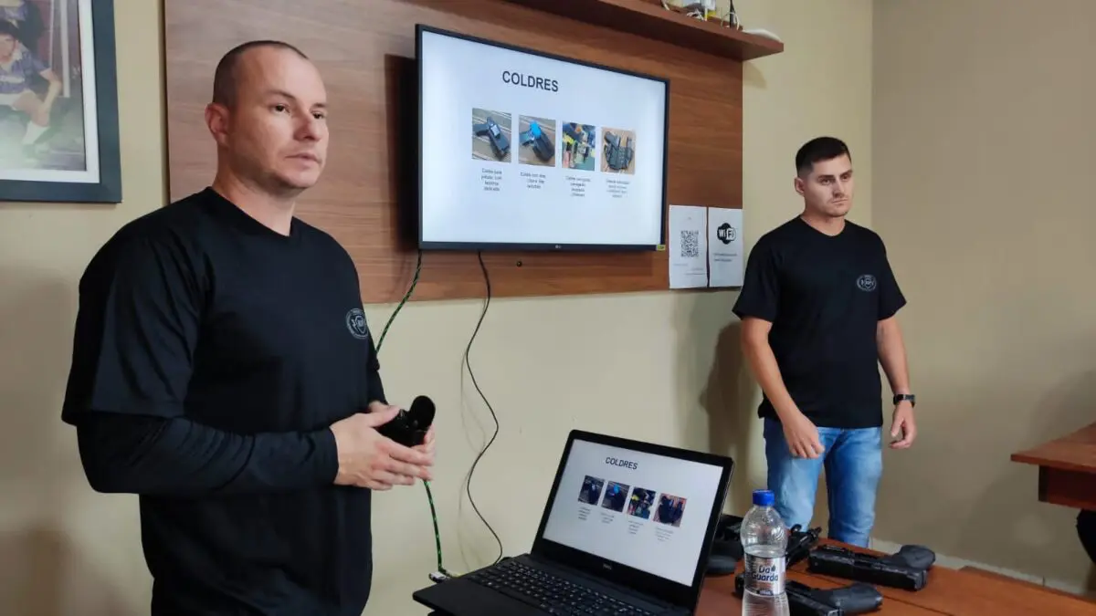 Treinamento policial militar em Nova Veneza