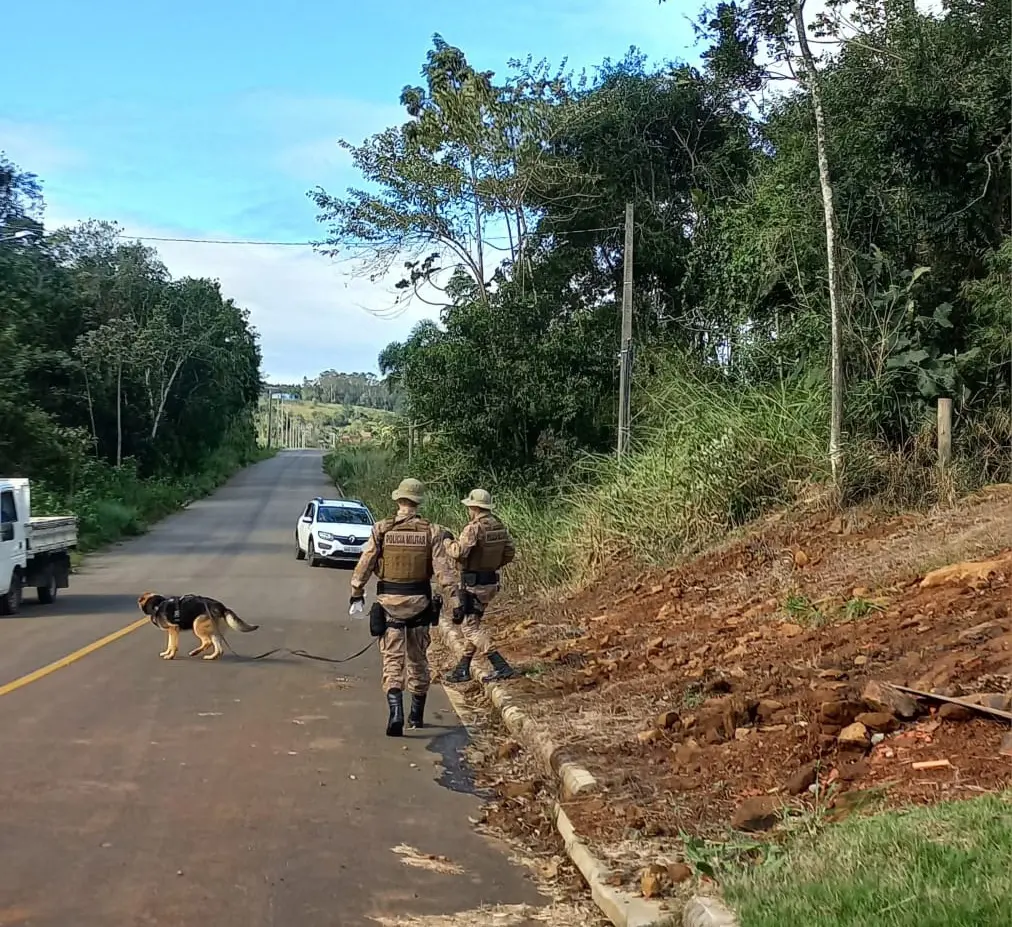 Após furto, carro é recuperado pela PM no distrito de Caravaggio