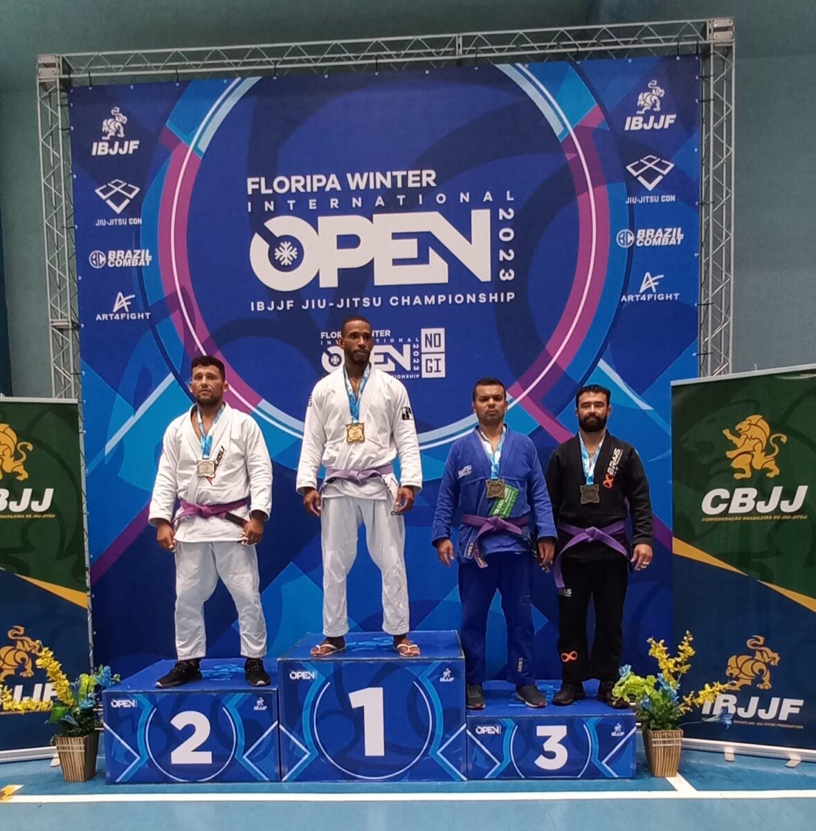 Atletas de Nova Veneza conquistam ouro e prata no Jiu-jítsu 2 Atletas de Nova Veneza conquistam ouro e prata no Jiu-jítsu