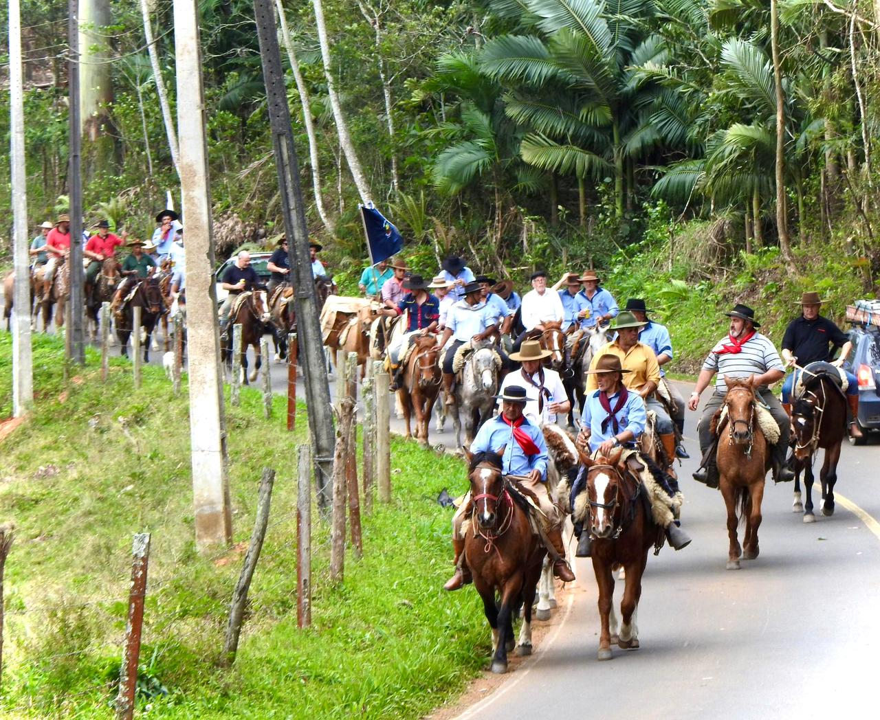 Tropeiros de Urubici descem a serra pelo Caminho dos Tropeiros até Nova Veneza 11 Tropeiros de Urubici descem a serra pelo Caminho dos Tropeiros até Nova Veneza