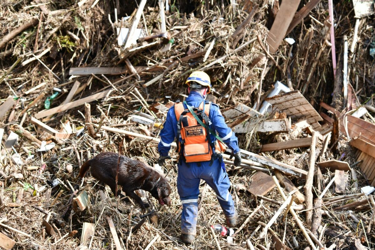 Nova equipe do CBMSC chega ao Rio Grande do Sul para apoio aos atingidos pela enchente