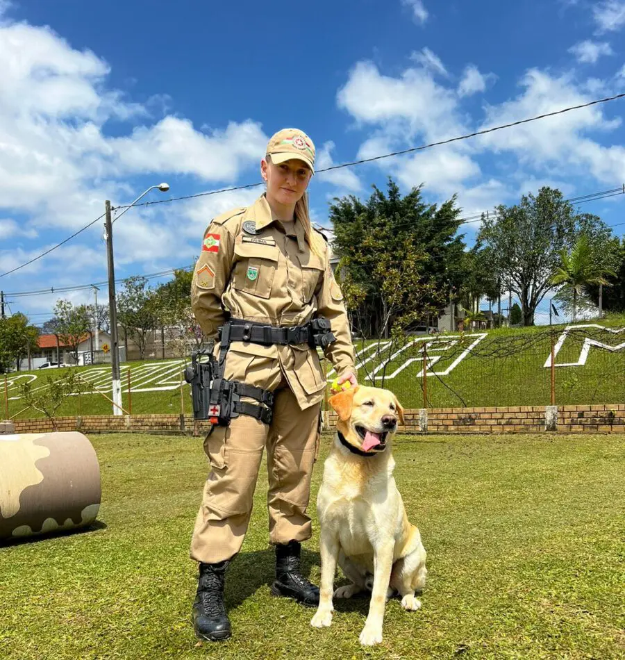 Criciúma: Pela primeira vez, uma policial compõe o Canil do 9º BPM
