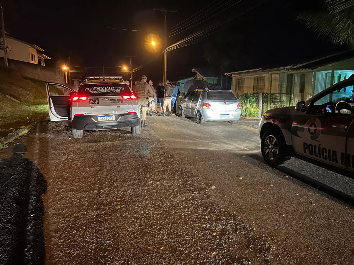 Homem é preso após perseguição policial na noite desta sexta-feira em Nova Veneza