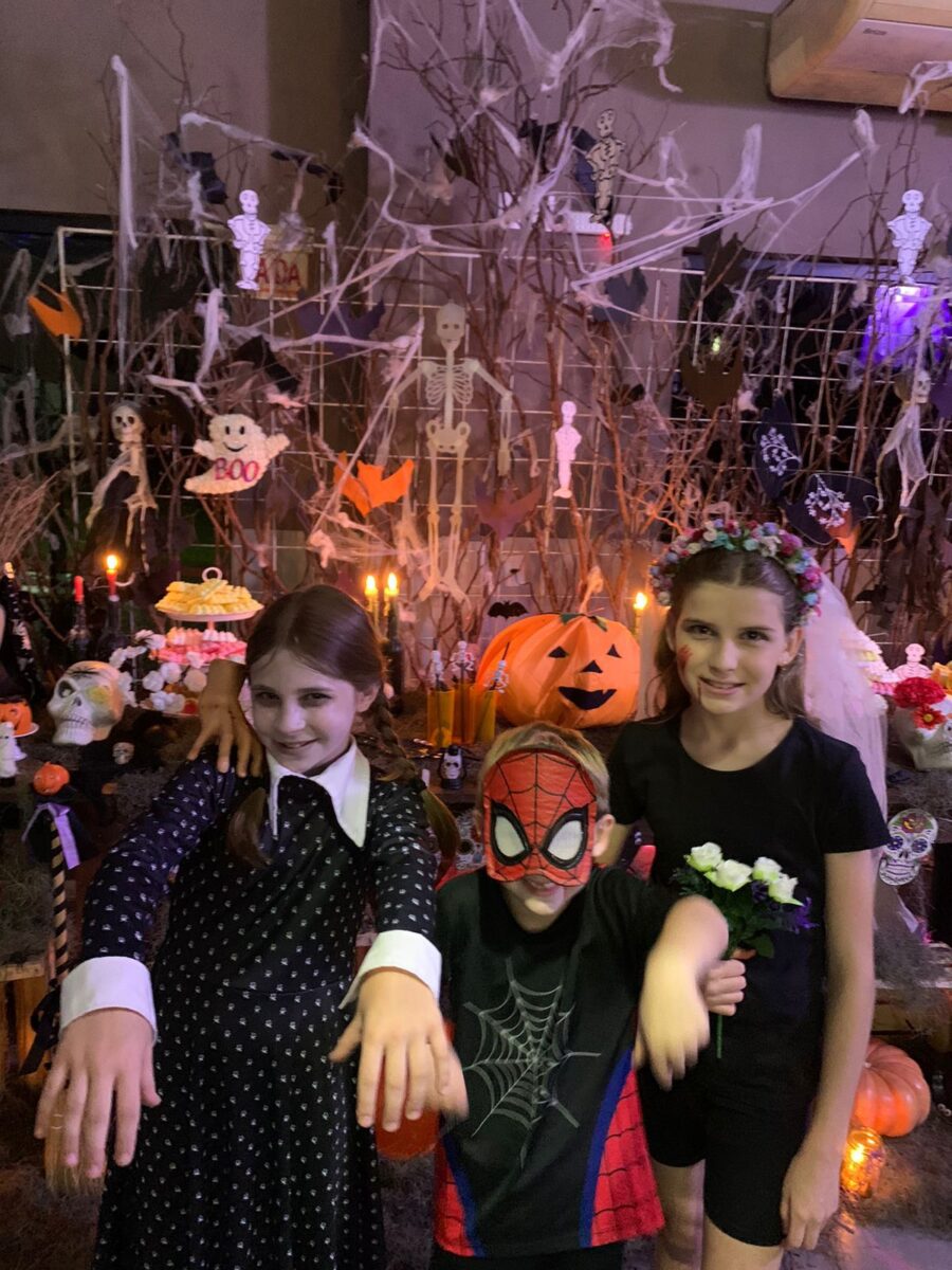 Halloween: comunidade do São Bento Baixo se reúne em noite de fantasia 1 Halloween: comunidade do São Bento Baixo se reúne em noite de fantasia