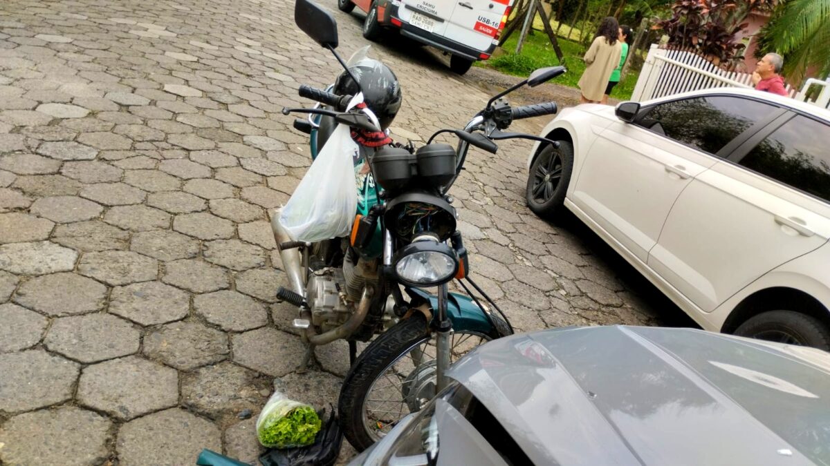 Motociclista fica ferido após bater de frente com carro em Nova Veneza 5 Motociclista fica ferido após bater de frente com carro em Nova Veneza