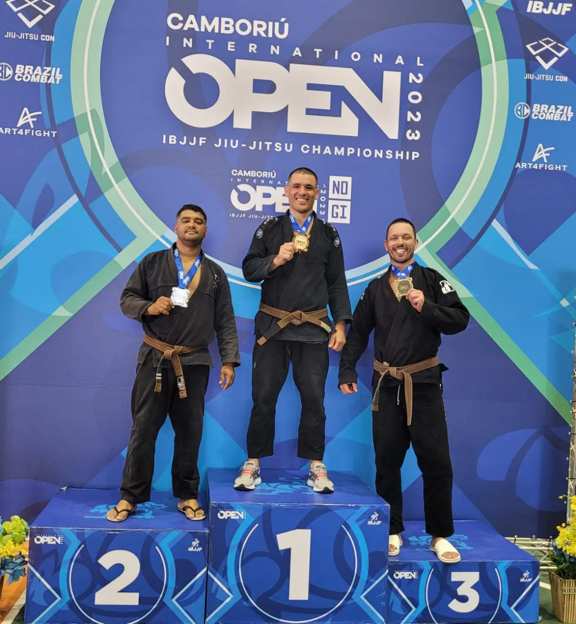 Atletas de Nova Veneza conquistam ouro e prata no Internacional Open de Balneário Camboriú