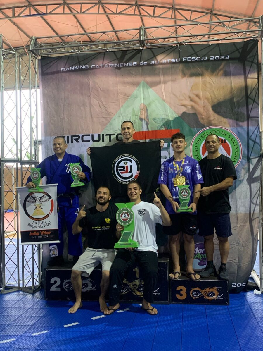 Willian Colombo Policarpi conquista mais três medalhas de ouro em campeonato estadual de jiu-jítsu 4 Willian Colombo Policarpi conquista mais três medalhas de ouro em campeonato estadual de jiu-jítsu