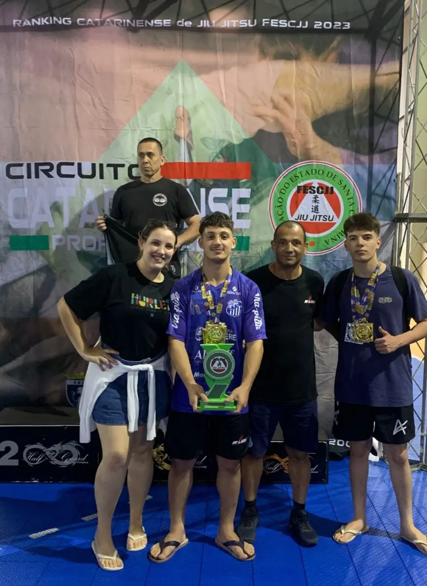 Willian Colombo Policarpi conquista mais três medalhas de ouro em campeonato estadual de jiu-jítsu