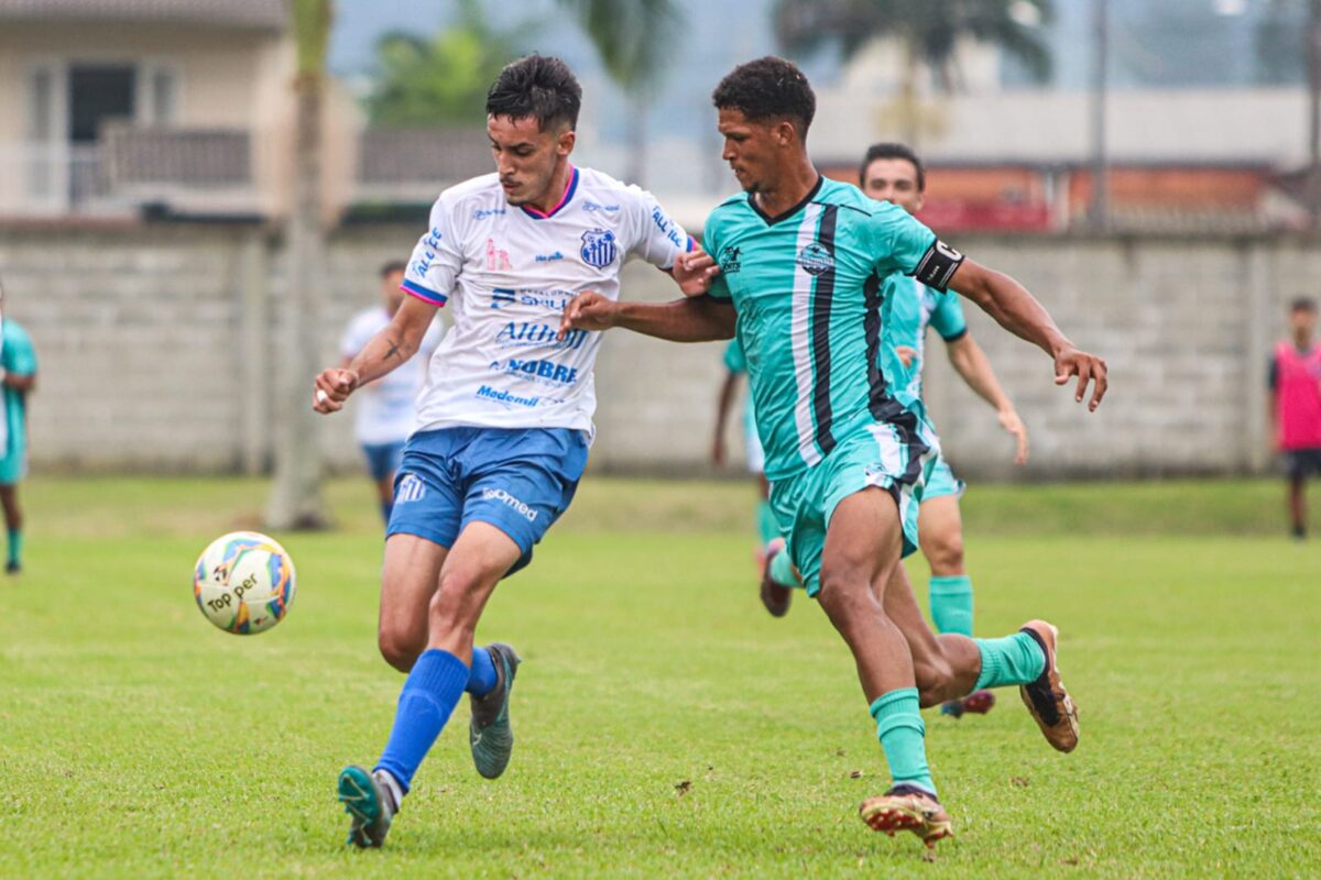 Caravaggio vence o Manchister pelo Catarinense Sub-21 B 5 Caravaggio vence o Manchister pelo Catarinense Sub-21 B