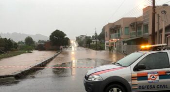 Chuvas em SC: estado tem uma morte confirmada, três municípios em situação de emergência e 33 com registro de ocorrências