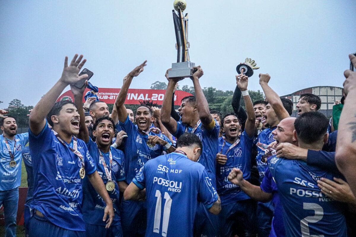 Caravaggio conquista o Campeonato Catarinense Sub-21 B 5 Caravaggio conquista o Campeonato Catarinense Sub-21 B