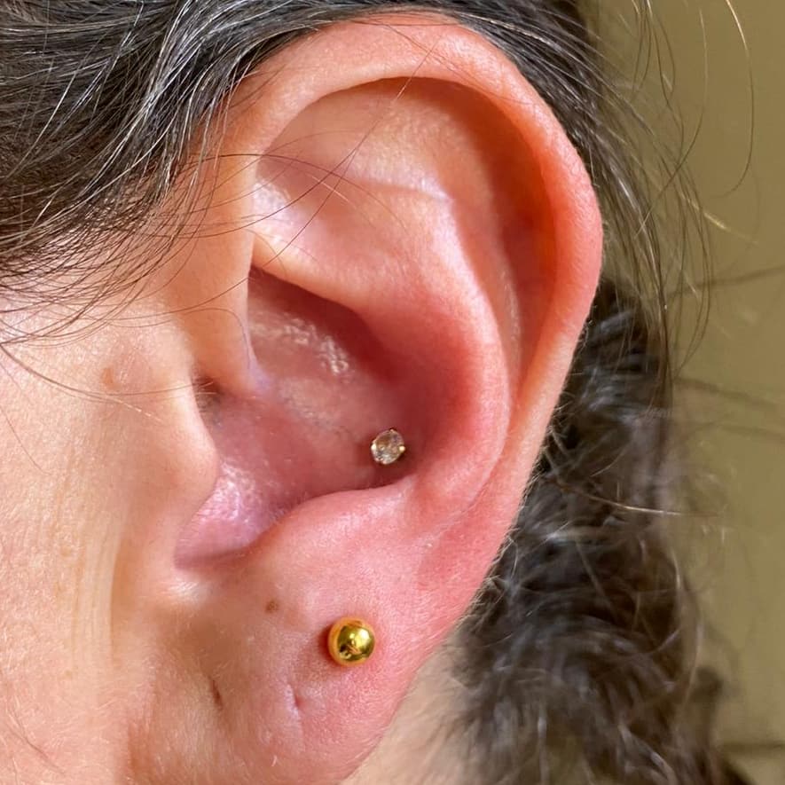 A arte da perfuração auricular sem traumas com Laís Margotti Cardoso 2 A arte da perfuração auricular sem traumas com Laís Margotti Cardoso