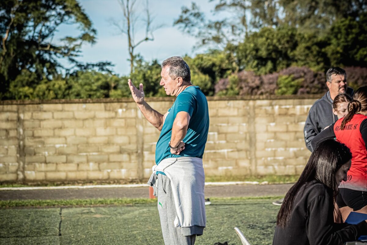 Técnico Roberto Bortolotto é convocado para comandar Seleção Brasileira de Atletismo no Campeonato Sul-Americano Sub-20 em Lima 1 Técnico Roberto Bortolotto é convocado para comandar Seleção Brasileira de Atletismo no Campeonato Sul-Americano Sub-20 em Lima