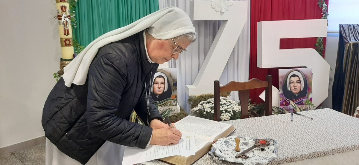 Madre Narcisa Maria Pasetto é eleita superiora geral das Irmãs Beneditinas da Divina Providência 11 Madre Narcisa Maria Pasetto é eleita superiora geral das Irmãs Beneditinas da Divina Providência