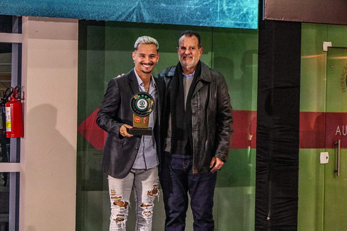 Caravaggio emplaca jogadores e comissão técnica na Seleção da Série B do Catarinense 1 Caravaggio emplaca jogadores e comissão técnica na Seleção da Série B do Catarinense