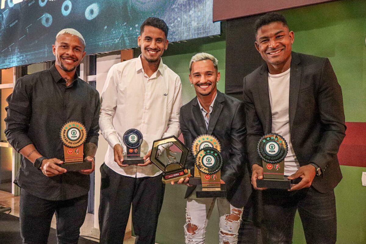 Caravaggio emplaca jogadores e comissão técnica na Seleção da Série B do Catarinense 8 Caravaggio emplaca jogadores e comissão técnica na Seleção da Série B do Catarinense