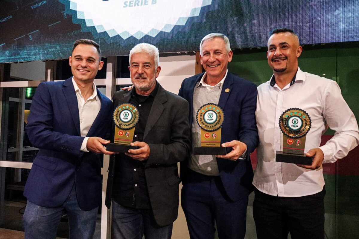 Caravaggio emplaca jogadores e comissão técnica na Seleção da Série B do Catarinense 5 Caravaggio emplaca jogadores e comissão técnica na Seleção da Série B do Catarinense
