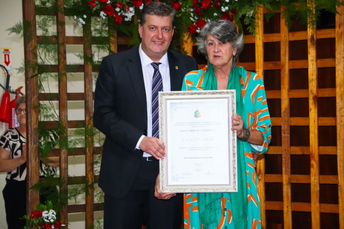 Nova Veneza reconhece cidadãos que contribuíram com o município em Sessão Solene 4 Nova Veneza reconhece cidadãos que contribuíram com o município em Sessão Solene