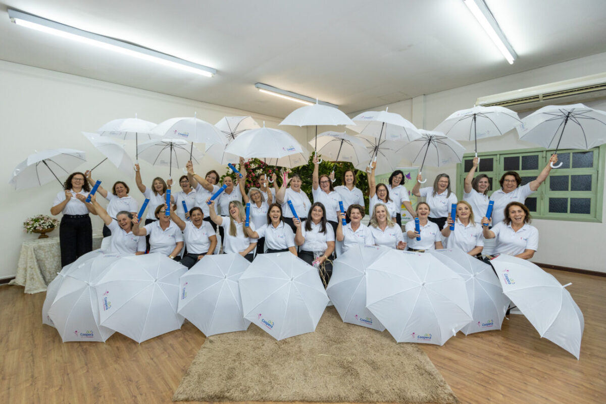 Após meses de aprendizado, Núcleo Feminino da Coopera forma 32 mulheres 1 Após meses de aprendizado, Núcleo Feminino da Coopera forma 32 mulheres